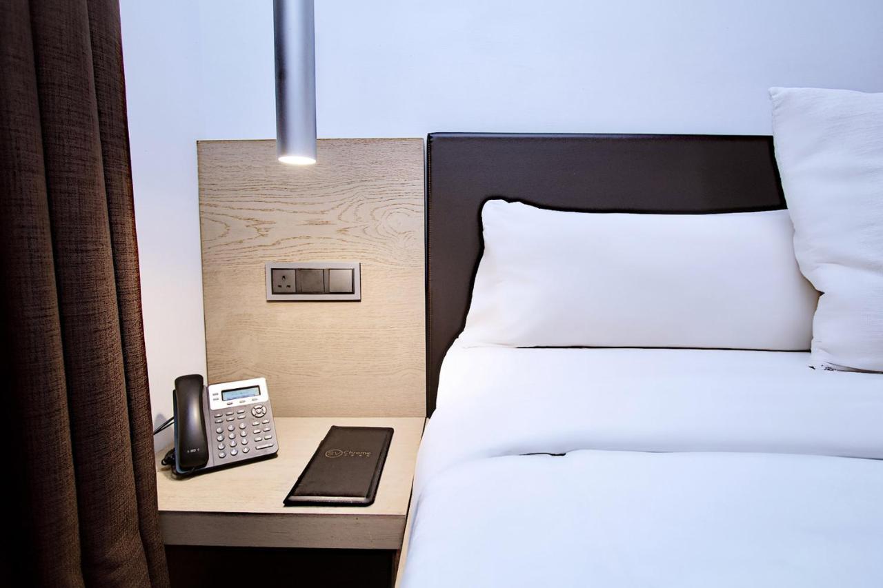 Sv Chrome Hotel Abuja Kültér fotó
