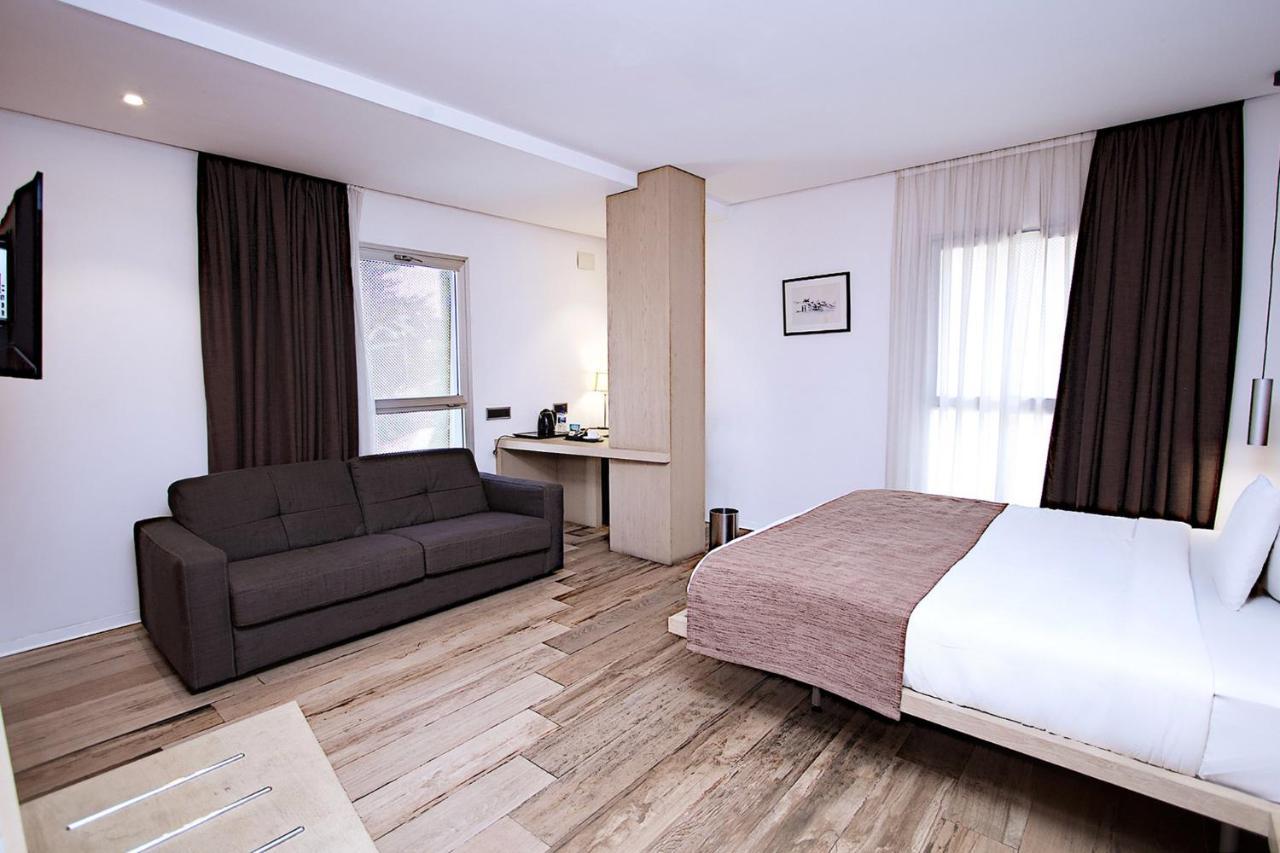 Sv Chrome Hotel Abuja Kültér fotó