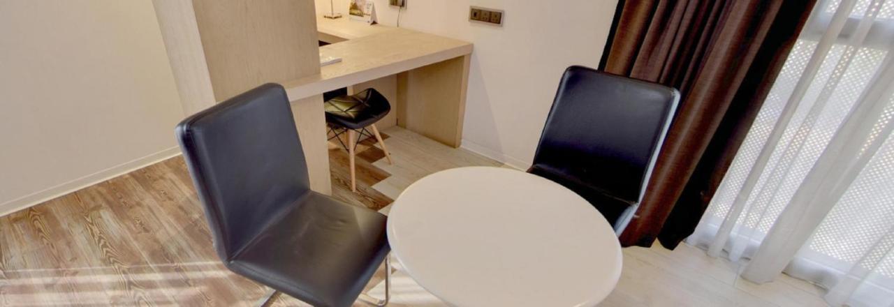 Sv Chrome Hotel Abuja Kültér fotó